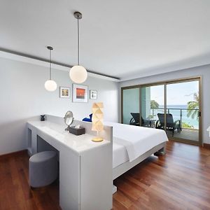 Deluxe Suite Sea View